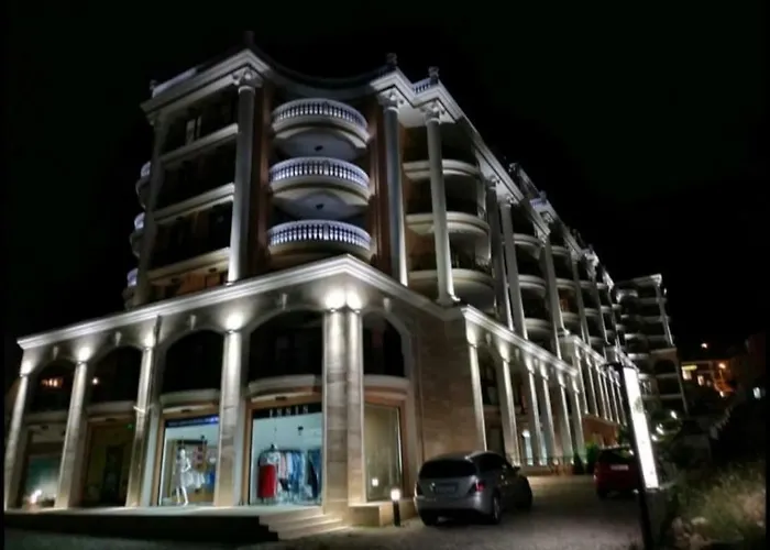 Amazing Facing The Sea